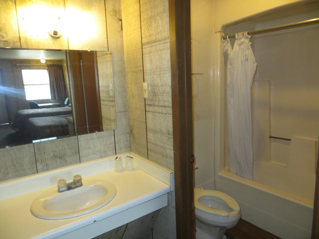 Loma Alta Motel Laredo Oda fotoğraf